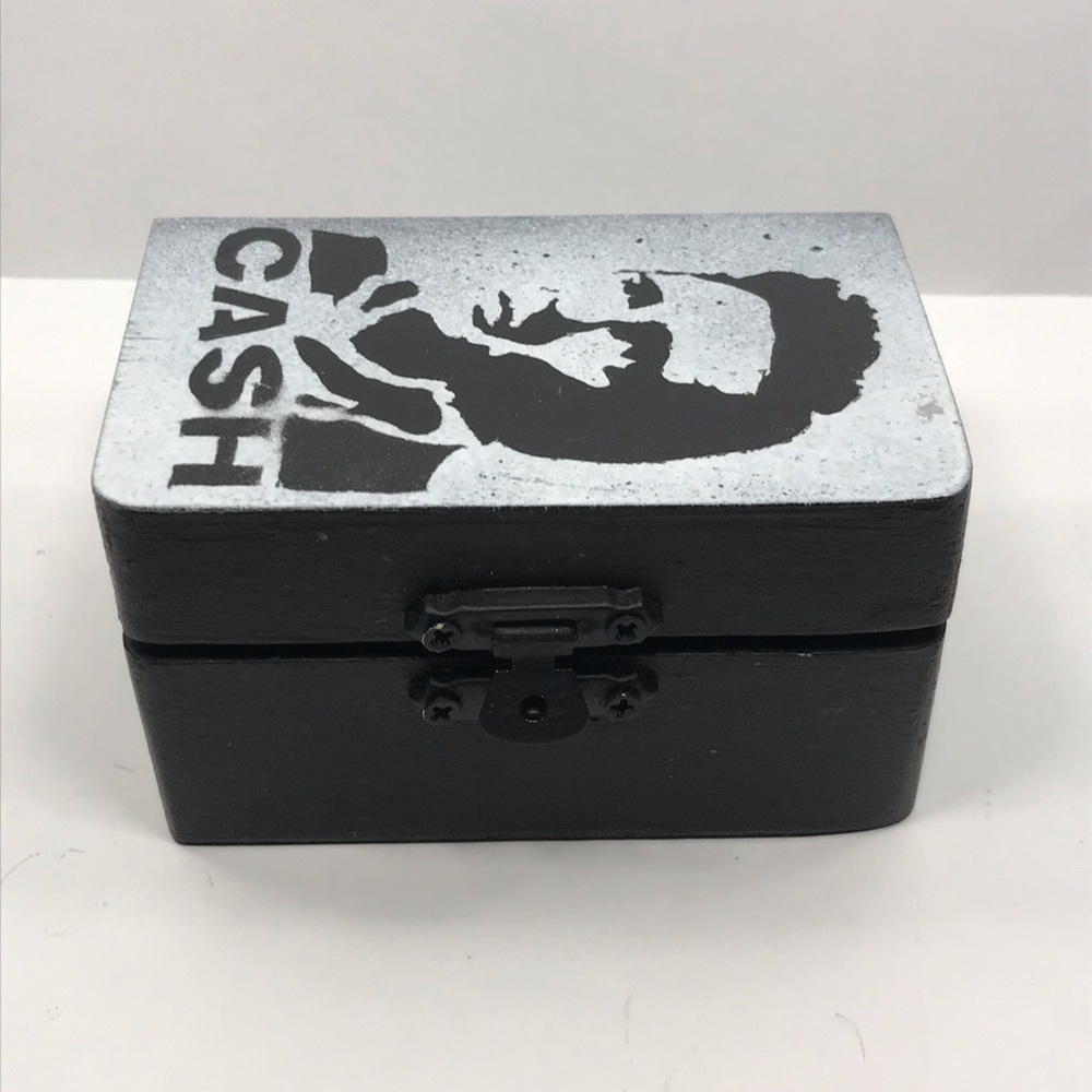 ⚡️Johnny Cash inspired distressed graffiti Rocker Box Mini 4”x2.5” for love-… - Picture 6 of 8